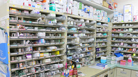 ニック調剤薬局井尻店の薬棚