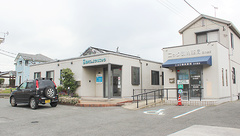 ニック調剤薬局日の里店の外観