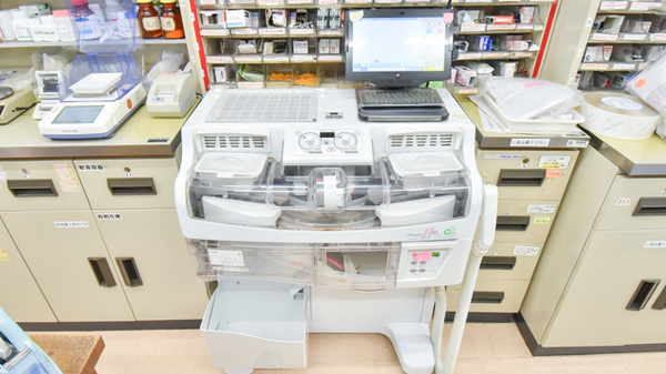 ファミリー薬局来春店の調剤器具