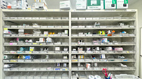 ペリカン在宅支援薬局の薬棚