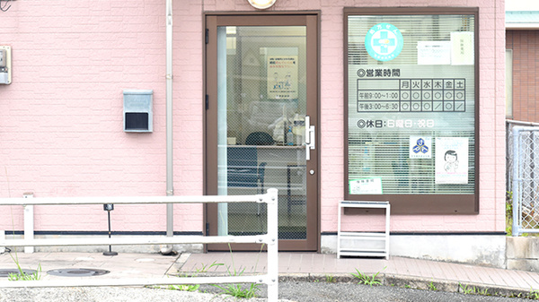 みやこ調剤薬局の入口