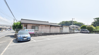 永犬丸調剤薬局の駐車場