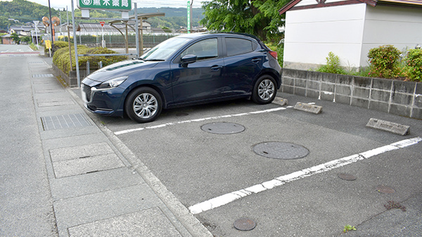 黒木薬局の駐車場