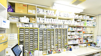 大賀薬局　薬院２丁目店の薬棚