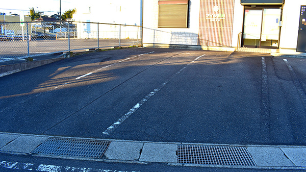 アイル薬局須賀川店の駐車場