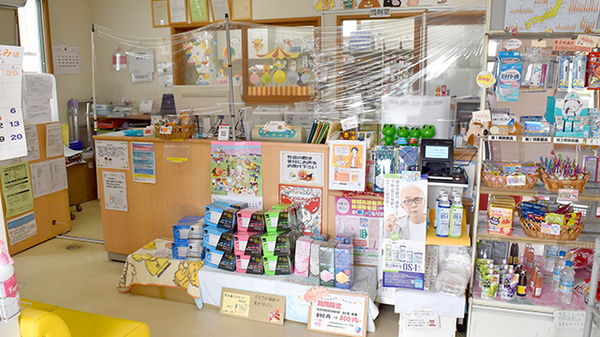 ウイン調剤薬局植田店の受付/カウンター