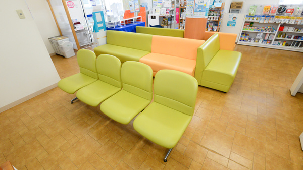 クオール薬局野田町店の待合スペース