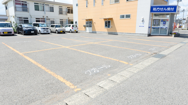 クオール薬局野田町店の駐車場