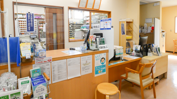 クオール薬局とやの店の受付/カウンター