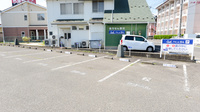 クオール薬局とやの店の駐車場