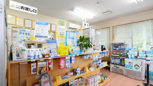クオール薬局せのうえ店の内観