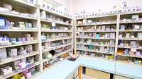 トリム薬局　山鹿店の薬棚