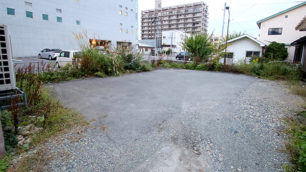 トリム薬局　山鹿店の駐車場