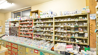ファーマライズ薬局 内郷店の薬棚
