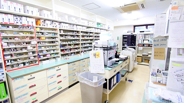 ファーマライズ薬局 南福島店の調剤室