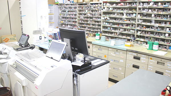 山口薬局　二本松店の調剤室