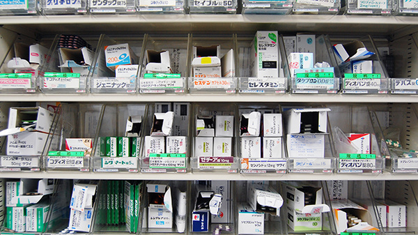 ゴダイ調剤薬局 太子鵤店の薬棚