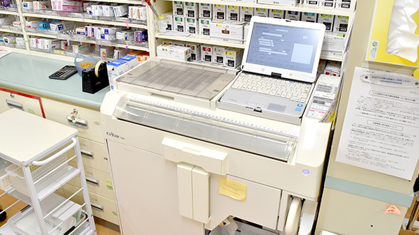 セオ薬局の調剤器具