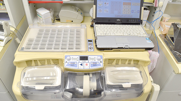 まゆみ薬局半蔵門店の調剤器具