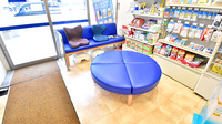 クオール薬局宮益坂店の待合スペース