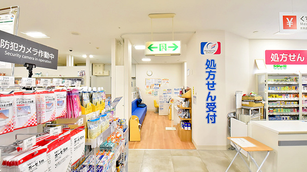 ファーマライズ薬局 西友成増店の入口