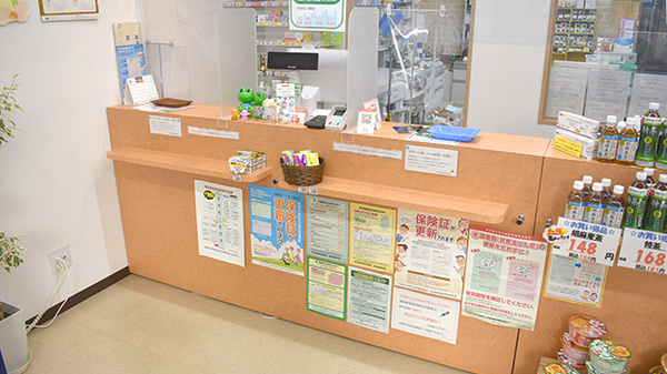 おばた薬局落合団地店の受付/カウンター