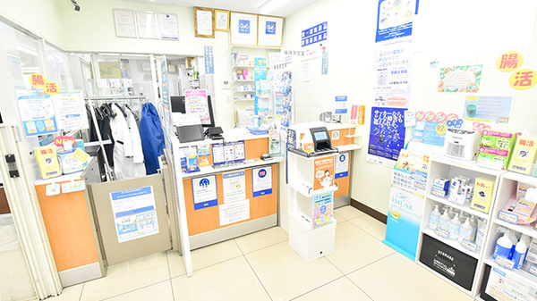 ローソンクオール薬局港北新横浜二丁目店の受付/カウンター