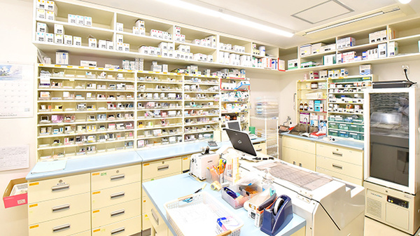 ファーマライズ薬局 青葉台店の調剤室