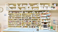 ファーマライズ薬局 青葉台店の薬棚