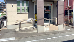 ひばり薬局の外観