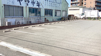 ひばり薬局の駐車場