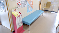 りんご調剤薬局西原東店の待合スペース