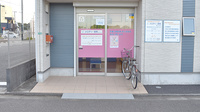 メロディー薬局野火止店の入口