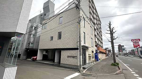ユウセイ薬局山鼻店の外観