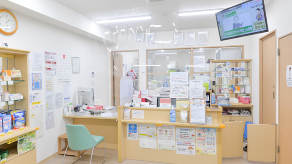 ノルデン薬局宮の沢東店の受付/カウンター