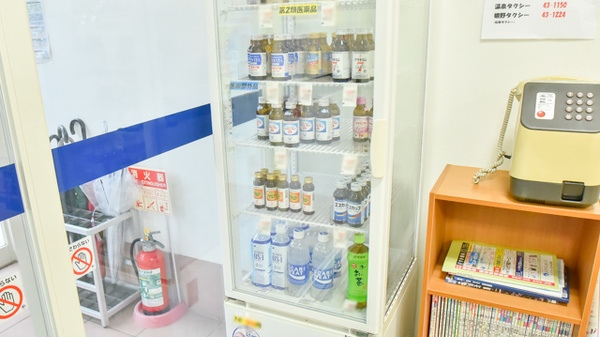 ドラッグイレブン薬局中川通り店の飲食物