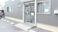 みどり薬局桜木店の入口