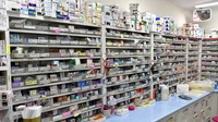 ヘルシー薬局長堂店の薬棚