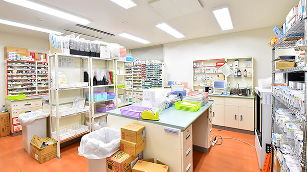 ファーマライズ薬局 八尾店の調剤室