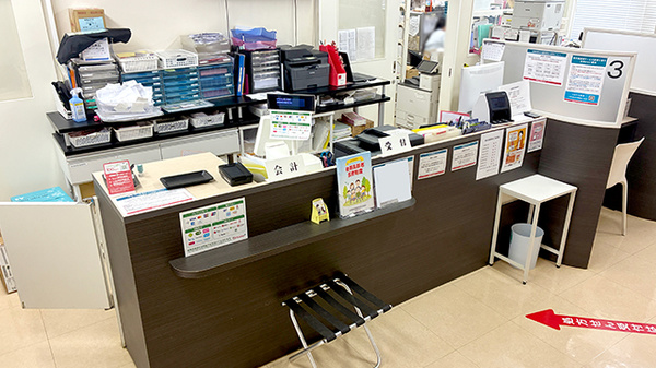調剤薬局ａｍａｎｏコスモ栄ビル店の受付/カウンター