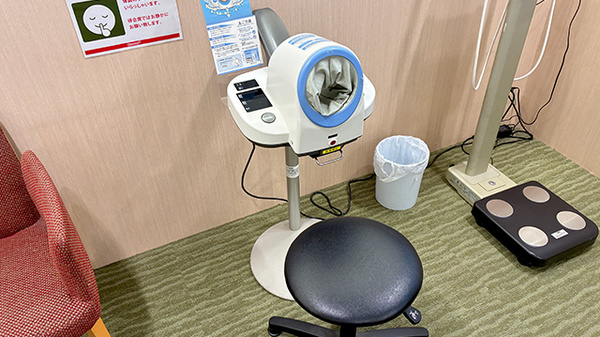 調剤薬局ａｍａｎｏ辰晃ビル店の血圧計