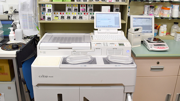 ポトス薬局とよたじょうすい店の調剤器具
