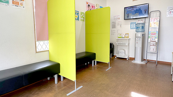 ポニー調剤薬局の待合スペース