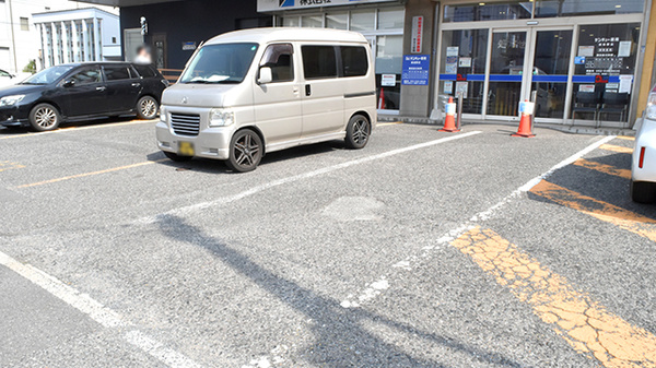 サンキュー薬局　東城野店の駐車場