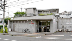 さくらんぼ薬局伊勢丘店の外観