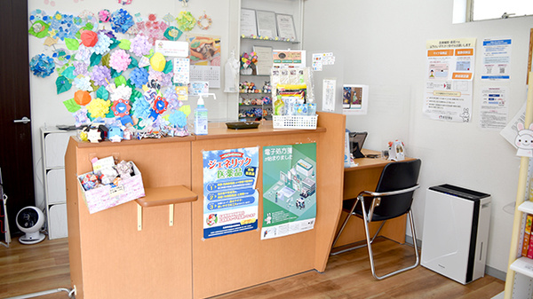 さくらんぼ薬局沖野上店の受付/カウンター