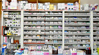 あい・ハート薬局堂庭店の薬棚