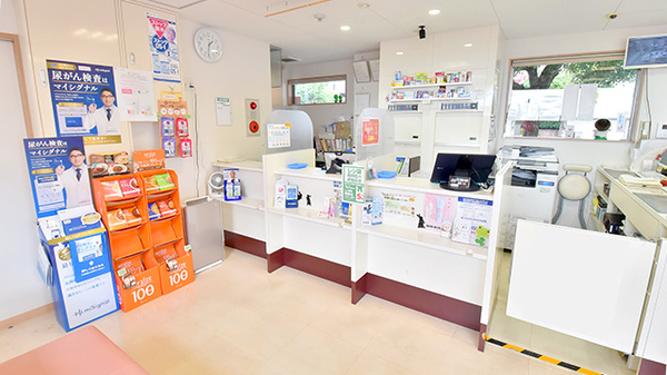つばき薬局 男山店の受付/カウンター