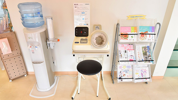 つばき薬局 男山店の血圧計