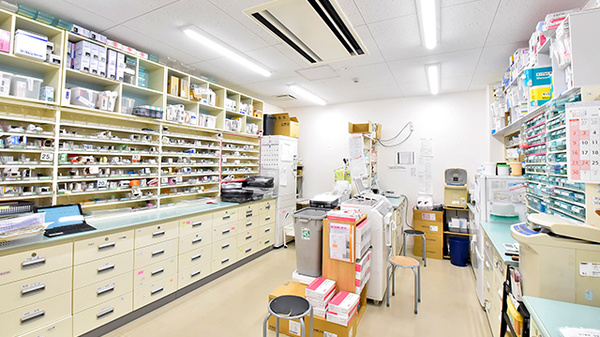つばき薬局 美濃山店の調剤室